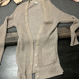 Women’s American eagle sweater size L